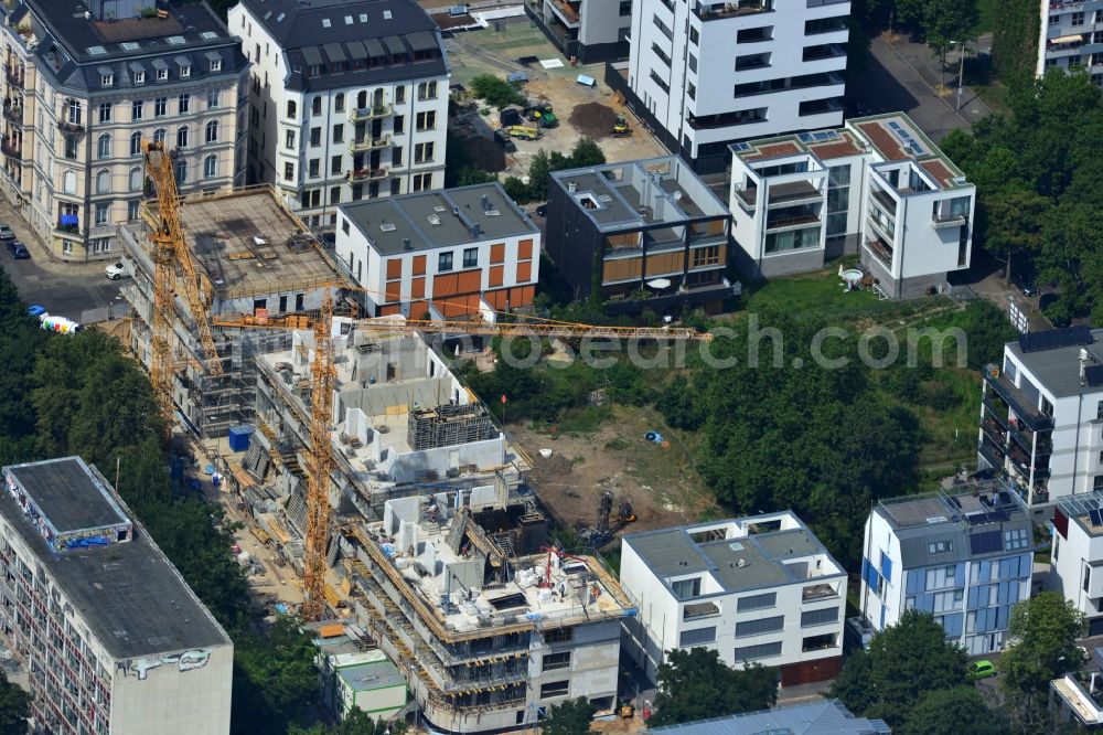 Aerial photograph Leipzig - New construction condominium with modern townhouses and apartment buildings on the Clara Zetkin Park Leipzig in Saxony