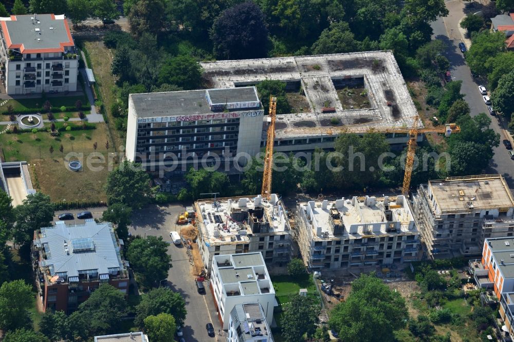 Aerial image Leipzig - New construction condominium with modern townhouses and apartment buildings on the Clara Zetkin Park Leipzig in Saxony