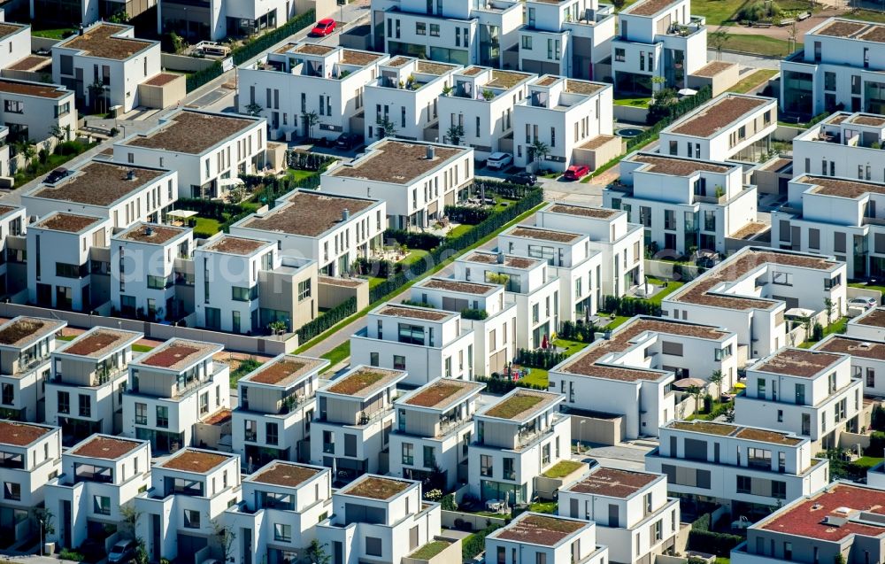 Aerial image Düsseldorf - New construction residential single-family a settlement on Eichenweg in Dusseldorf in North Rhine-Westphalia