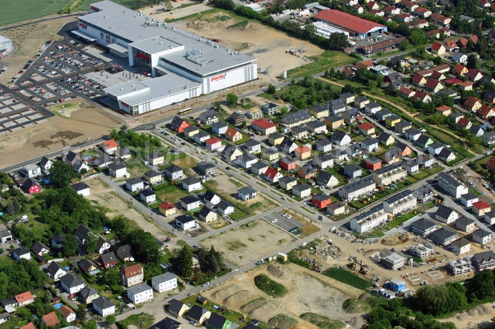 Aerial image Berlin - Residential area of detached housing estate Theodorpark in the district Mahlsdorf in Berlin, Germany