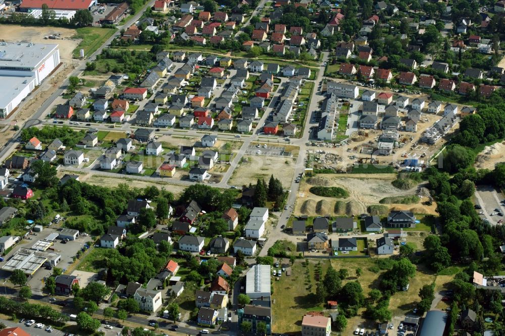 Aerial photograph Berlin - Residential area of detached housing estate Theodorpark in the district Mahlsdorf in Berlin, Germany