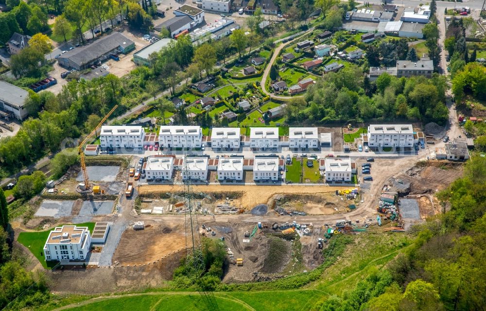 Bochum from above - Construction site of a new residential area of the terraced housing estate on the Am alten Saegewerk in the district Weitmar in Bochum in the state North Rhine-Westphalia, Germany