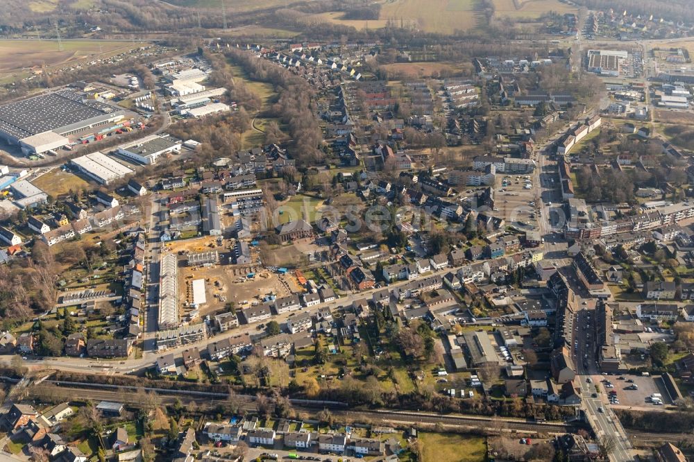 Bottrop from the bird's eye view: Construction site of a new residential area of the terraced housing estate of Deutsche Reihenhaus AG on Bergendahlstrasse - Heimannstrasse in Bottrop in the state North Rhine-Westphalia, Germany