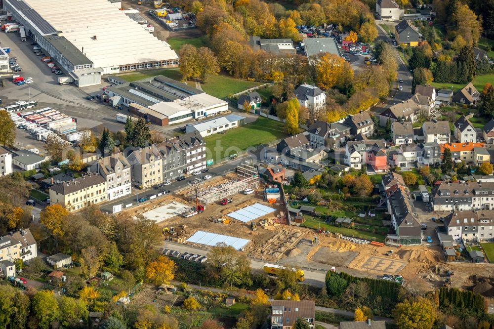 Aerial photograph Velbert - Construction site of a new residential area of the terraced housing estate on the of Deutsche Reihenhaus AG on Schmalenhofer Strasse in Velbert in the state North Rhine-Westphalia, Germany