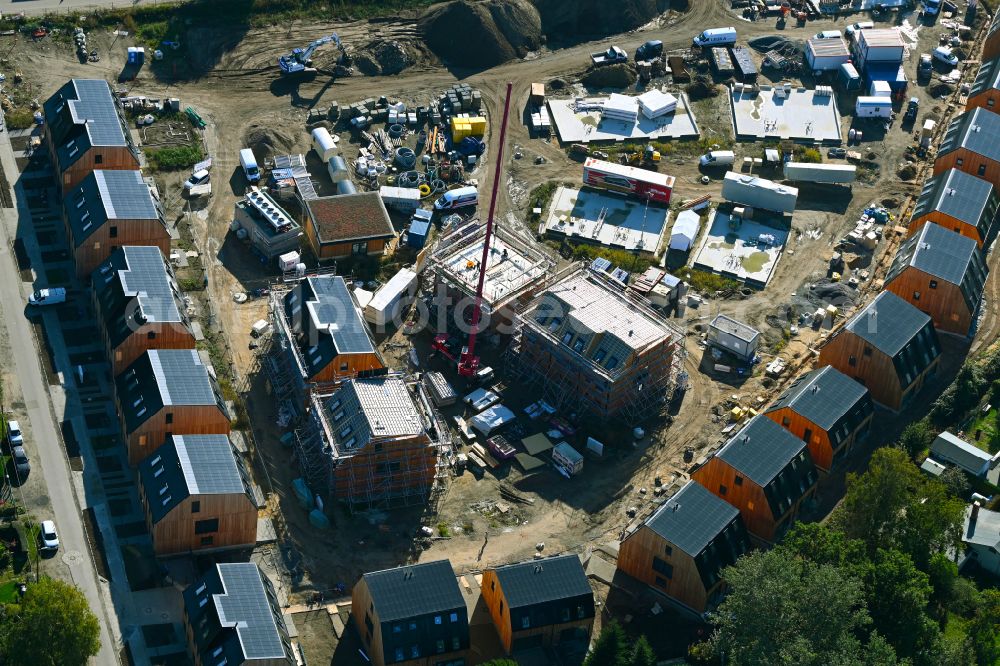 Aerial image Berlin - Construction site of a new residential area of the terraced housing estate Kokoni One on Gravensteiner Strasse in the district Franzoesisch Buchholz in Berlin, Germany