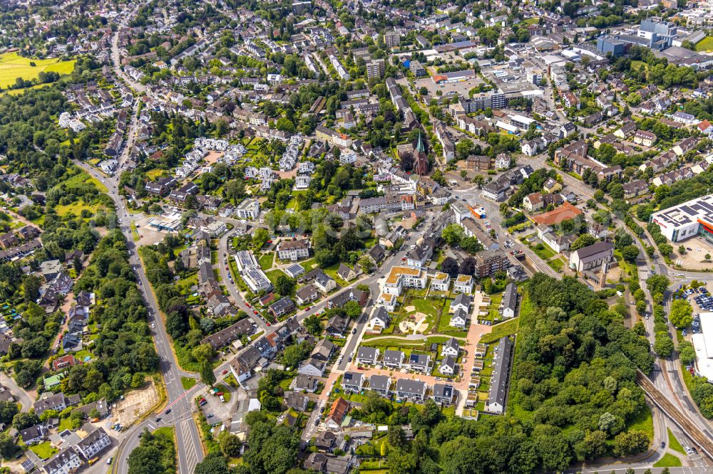 Mülheim an der Ruhr from the bird's eye view: Construction site of a new residential area of the terraced housing estate on Rudolf-Harbig-Strasse in Muelheim on the Ruhr in the state North Rhine-Westphalia, Germany