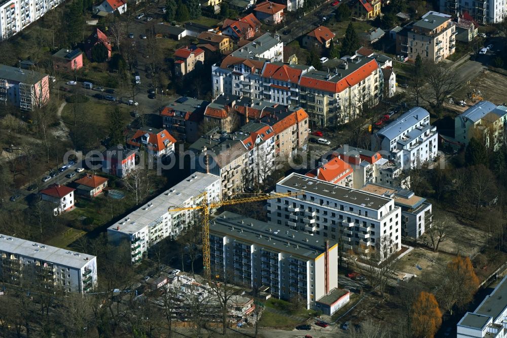 Aerial image Berlin - Multi-family residential building on Schlossallee in the district Niederschoenhausen in Berlin, Germany