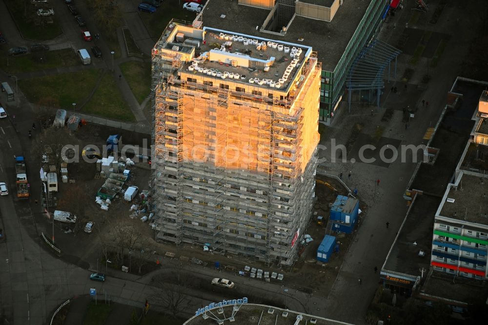 Berlin from the bird's eye view: Construction site for the multi-family residential building Mehrower Allee corner Sella-Hasse-Strasse in the district Marzahn in Berlin, Germany