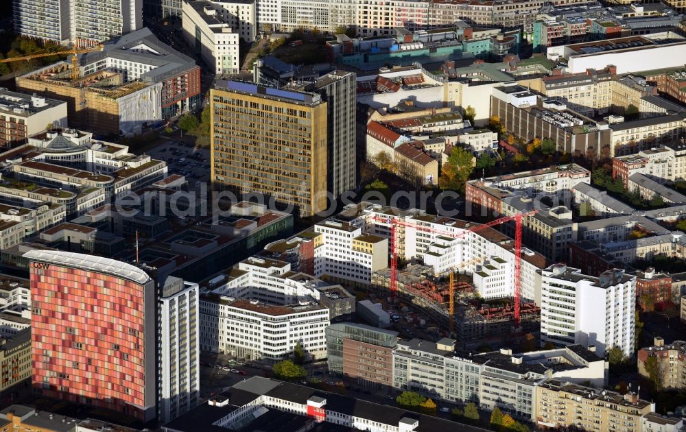 Berlin from the bird's eye view: Construction site for the development of residential highrises at Markgrafenpark in Berlin. The building complex on the border of the districts Mitte and Kreuzberg is planned by the Land Union Group