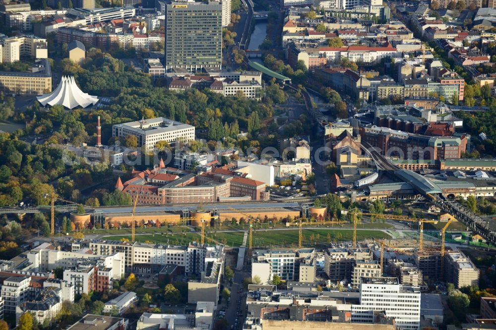 Berlin Kreuzberg from above - Construction of the residential project Flottwell Living on the Flottwell street in Berlin Kreuzberg