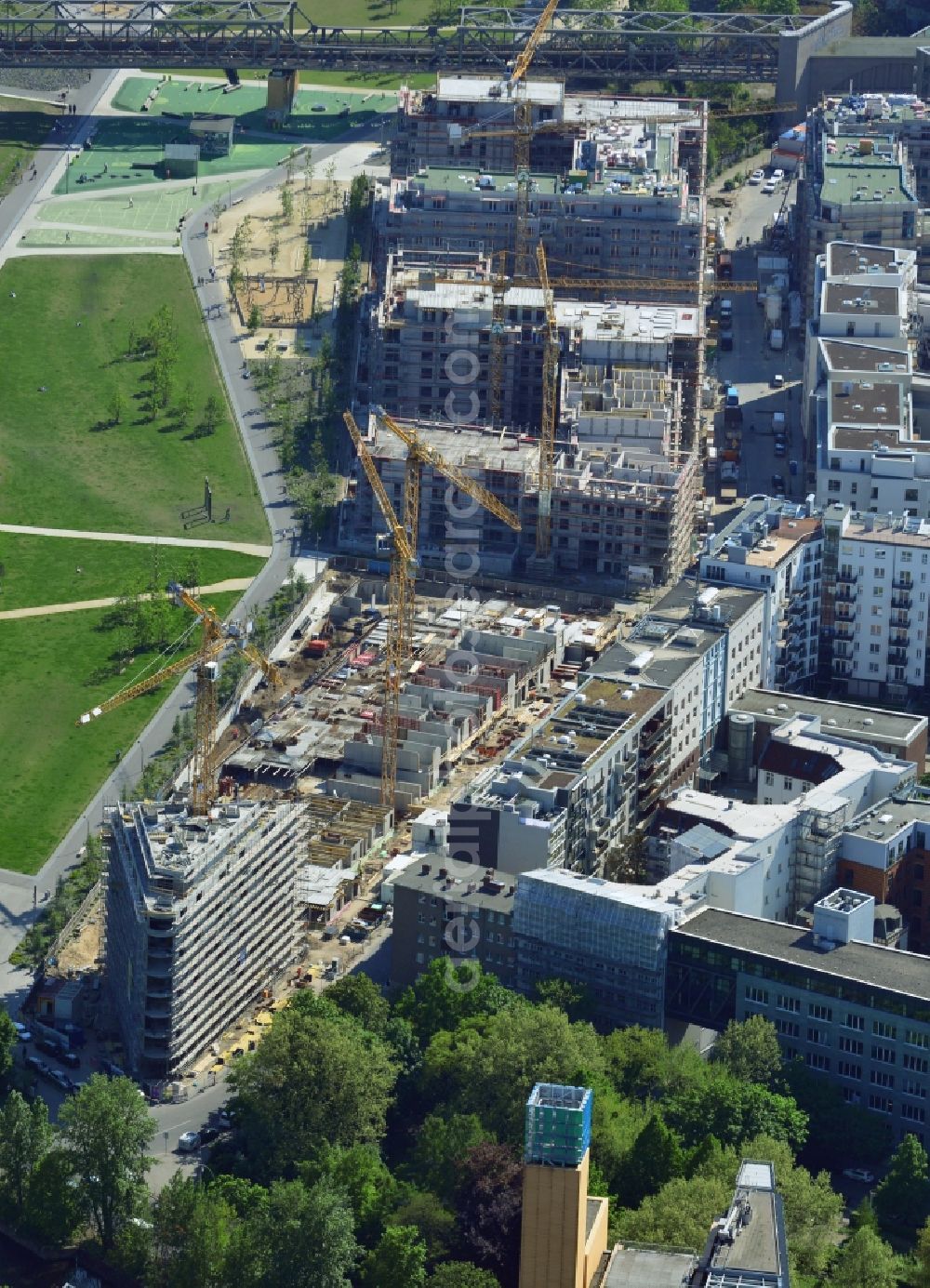 Aerial image Berlin Kreuzberg - Construction of the residential project Flottwell Living on the Flottwell street in Berlin Kreuzberg