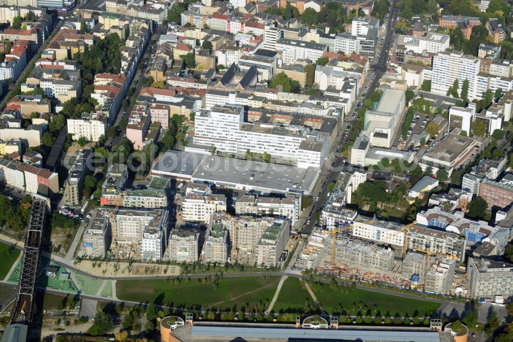 Berlin Kreuzberg from the bird's eye view: Construction of the residential project Flottwell Living on the Flottwell street in Berlin Kreuzberg