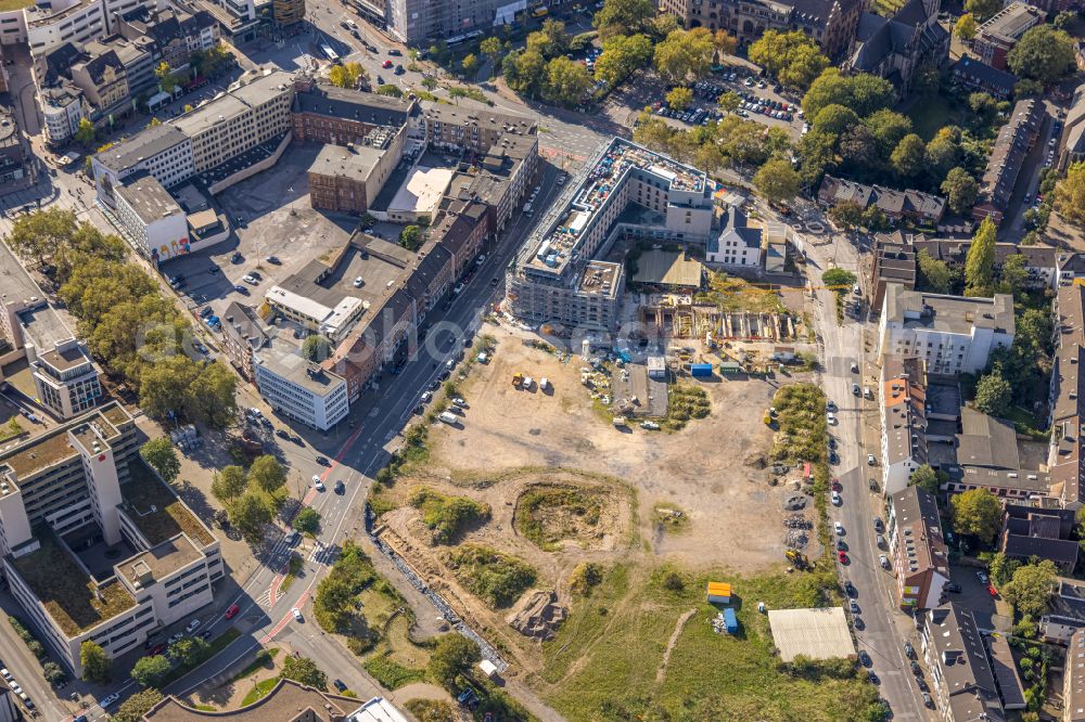 Duisburg from the bird's eye view: Construction site for the new construction of a residential quarter with apartment buildings and residential and commercial buildings Mercator Quartier Duisburg on Oberstrasse in the Dellviertel district in Duisburg in the Ruhr area in the state North Rhine-Westphalia, Germany