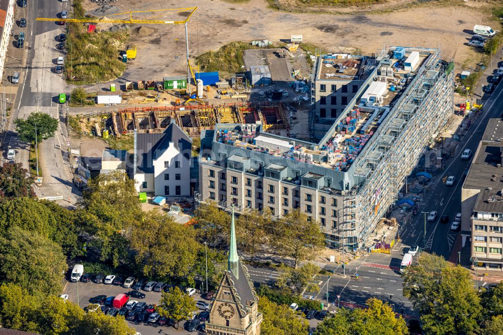 Aerial image Duisburg - Construction site for the new construction of a residential quarter with apartment buildings and residential and commercial buildings Mercator Quartier Duisburg on Oberstrasse in the Dellviertel district in Duisburg in the Ruhr area in the state North Rhine-Westphalia, Germany