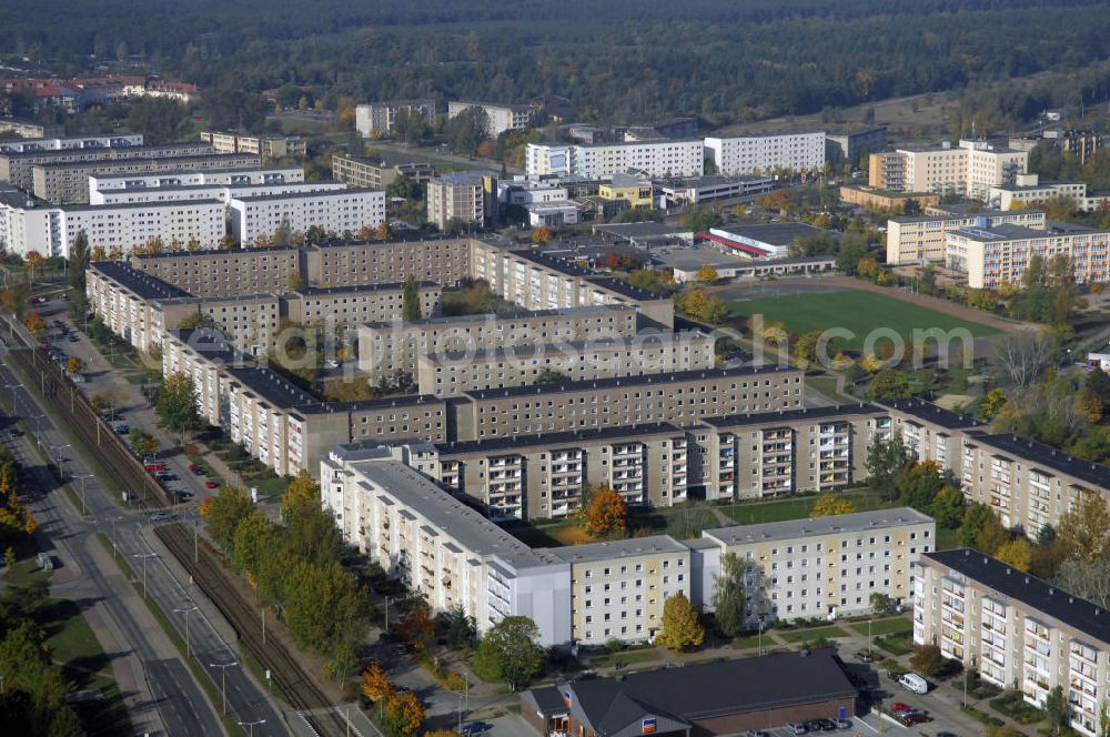 Brandenburg from the bird's eye view: Blick auf das Neubaugebiet entlang der Friedrich-Grasow-Straße in Brandenburg Nord. Auf diesem Gebiet enstanden die ersten Neubauten Ende der 50er bis Ende der 60er Jahre.