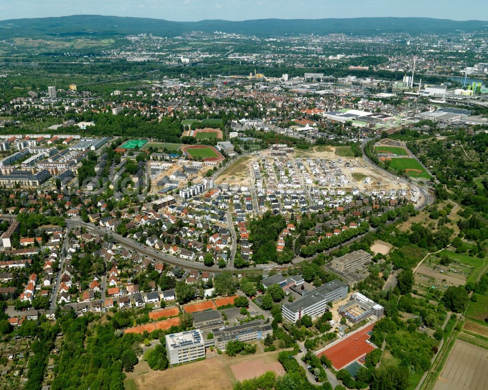 Aerial image Mainz - New developments and residential estates in the Gonsenheim district of Mainz in the state of Rhineland-Palatinate. The second-largest district of Mainz is located in the Northwest of the city and is surrounded by the federal motorways A60 and A643. On its western edge, there are wooded areas. The district includes several sports facilities and residential estates