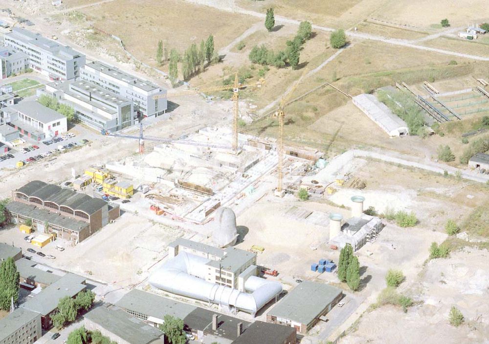 Aerial photograph Berlin - Adlershof - Neubauprojekt der BAAG am alten Windkanal der ehem. Luftfahrtversuchsanstalt Johannisthal in Berlin-Adlershof.