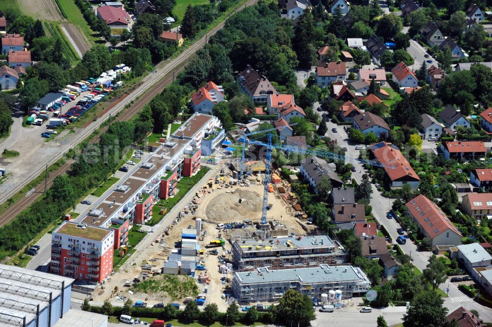 Aerial image München - Construction site of the new Development Leben Pur in Aubing in Munich in Bavaria with owner-occupied flats of the DEMOS company