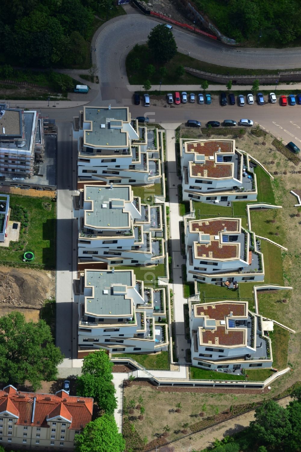 Magdeburg from the bird's eye view: View of the new construction project Terrassenwohnen Elbbahnhof in Magdeburg in the state of Saxony-Anhalt