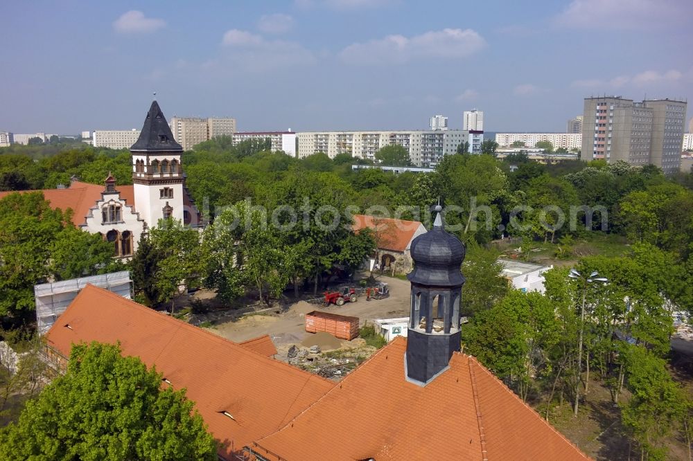 Halle (Saale) OT Neustadt from above - View of the new construction project Living at the Castle Passendorf in the district of Neustadt in Halle ( Saale ) in the state Saxony-Anhalt