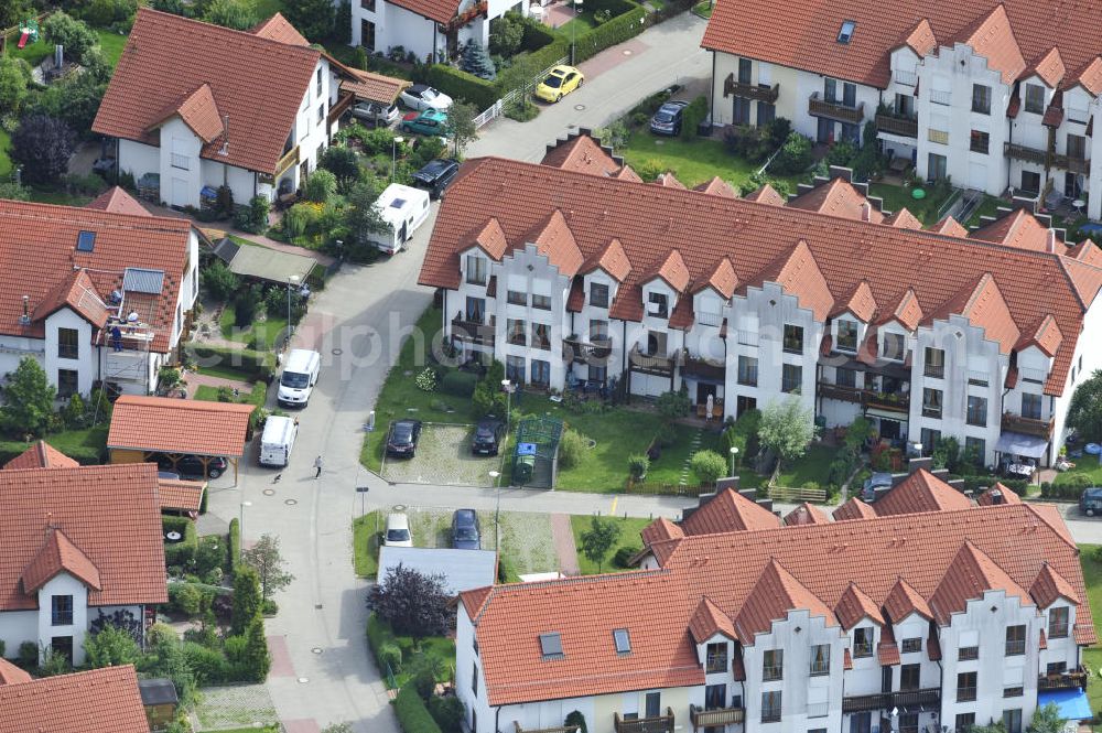 Bernau from the bird's eye view: Look at the new houses of the colony An den Schäferpfuhlen in Ladeburg of the town of Bernau