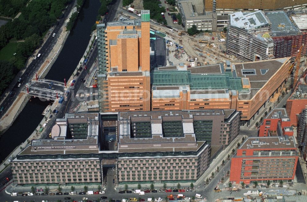 Aerial photograph Berlin Lichtenberg - New buildings at the Federal Association of German Cooperative Banks BVR eV and the debis house in the Quartier Daimler at Potsdamer Platz in Berlin