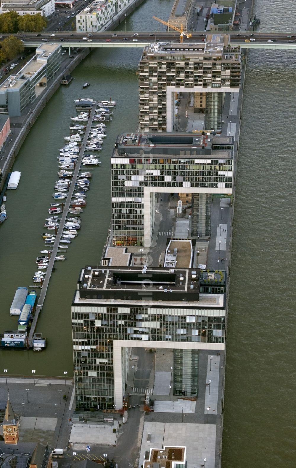 Köln from the bird's eye view: New construction of houses on the crane Rheinauhafen on the banks of the Rhine in Cologne in North Rhine-Westphalia