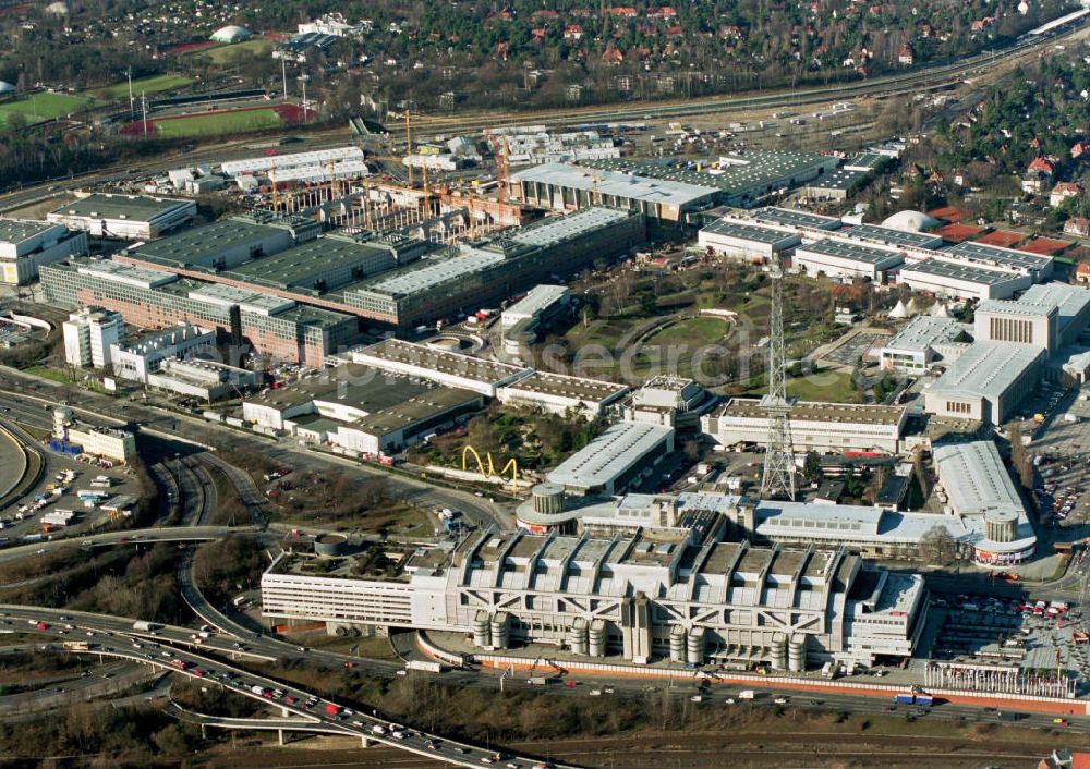 Aerial image Berlin - Charlottenburg - Neubauten auf dem Messegelände der Messe Berlin am Berliner Funkturm / ICC in Charlottenburg.