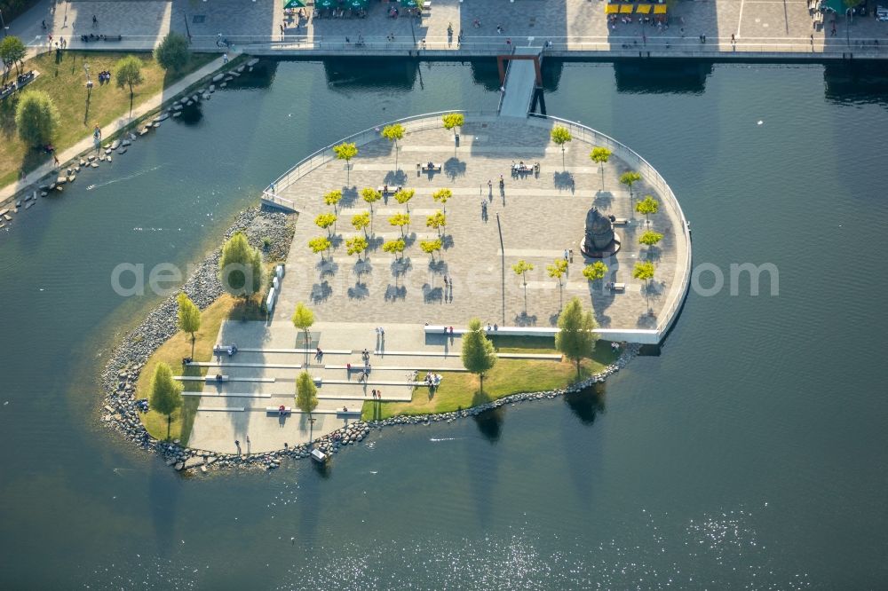 Dortmund from above - New residential buildings at the lake Phoenixsee beneath the roads Hoerder-Bach-Allee and Am Kai in Dortmund in North Rhine-Westphalia