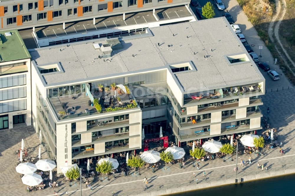 Aerial image Dortmund - New residential buildings at the lake Phoenixsee beneath the roads Hoerder-Bach-Allee and Am Kai in Dortmund in North Rhine-Westphalia