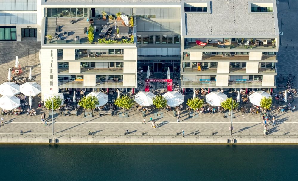 Aerial photograph Dortmund - New residential buildings at the lake Phoenixsee beneath the roads Hoerder-Bach-Allee and Am Kai in Dortmund in North Rhine-Westphalia