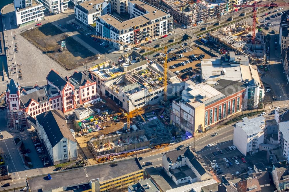 Aerial photograph Dortmund - New residential buildings at the lake Phoenixsee beneath the roads Hoerder-Bach-Allee and Am Kai in Dortmund in North Rhine-Westphalia