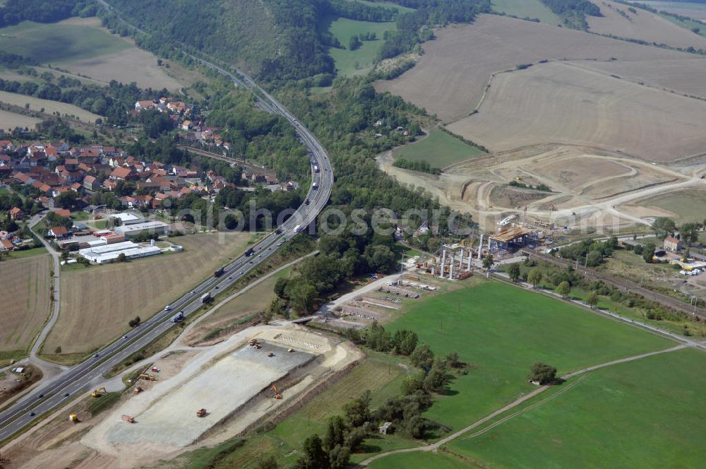 Eisenach from the bird's eye view: Eisenach 27.08..2008 Neubautrasse der BAB A 4 - Umfahrung Hörselberge in Thüringen bei Eisenach. Im September 2007 hat das Bieterkonsortium VINCI Concessions / Hochtief PPP (50/50) den Zuschlag für das A-Modell BAB A 4 Umfahrung Hörselberge (km 238,5 bis km 283,2) erhalten. Die bei diesem Projekt auf der Bauausführungsebene gegründete Arbeitsgemeinschaft wird von der EUROVIA Infra GmbH angeführt, des Weiteren sind hier die Unternehmen Hochtief, Strassing Limes und Rädlinger beteiligt. Durchgeführt werden die im Zuge dieses Projektes notwendigen Arbeiten unter an derem von den Mitarbeitern der Niederlassung Weimar der EUROVIA Verkehrsbau Union sowie der Niederlassungen Abbruch und Erdbau, Betonstraßenbau, Ingenieurbau und TECO Schallschutz der EUROVIA Beton. DEGES