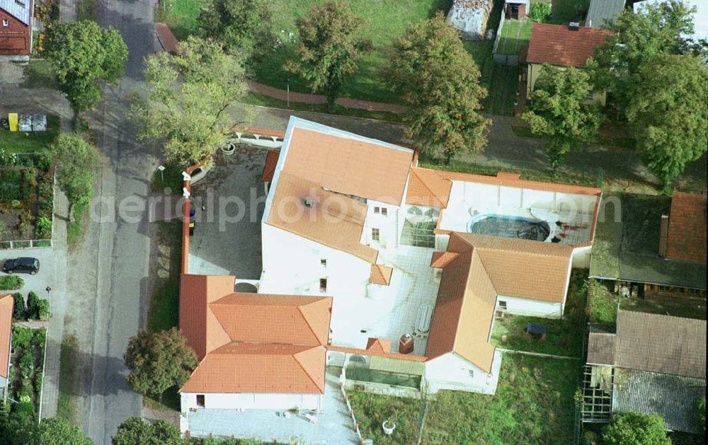 Aerial photograph Nedlitz / BRB - Neubauvilla an der Lindenallee in Nedlitz (nordöstlich von Zerbst) in Sachsen - Anhalt.