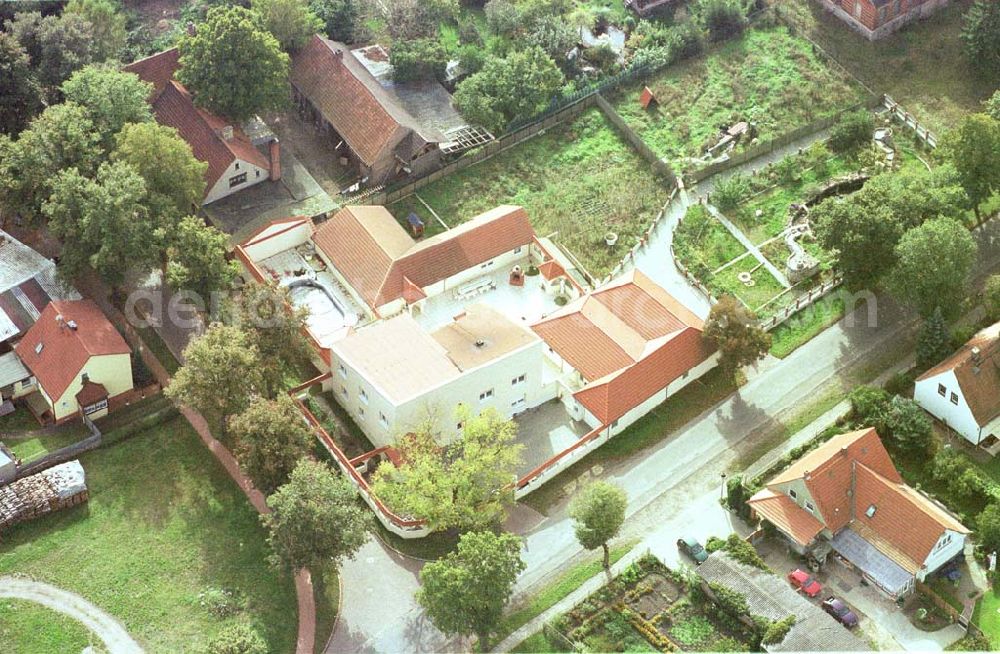 Aerial photograph Nedlitz / BRB - Neubauvilla an der Lindenallee in Nedlitz (nordöstlich von Zerbst) in Sachsen - Anhalt.