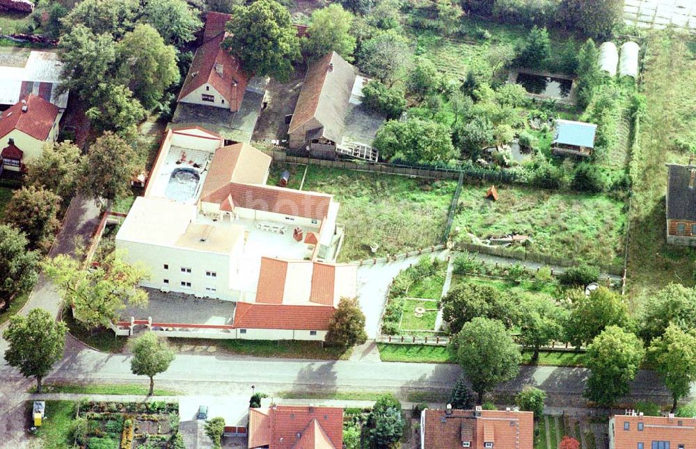 Nedlitz / BRB from above - Neubauvilla an der Lindenallee in Nedlitz (nordöstlich von Zerbst) in Sachsen - Anhalt.