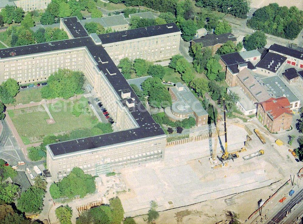 Aerial image Berlin - Friedrichshain - Neubauvorhaben einer Poliklinik am Krankenhaus im Friedrichshain.