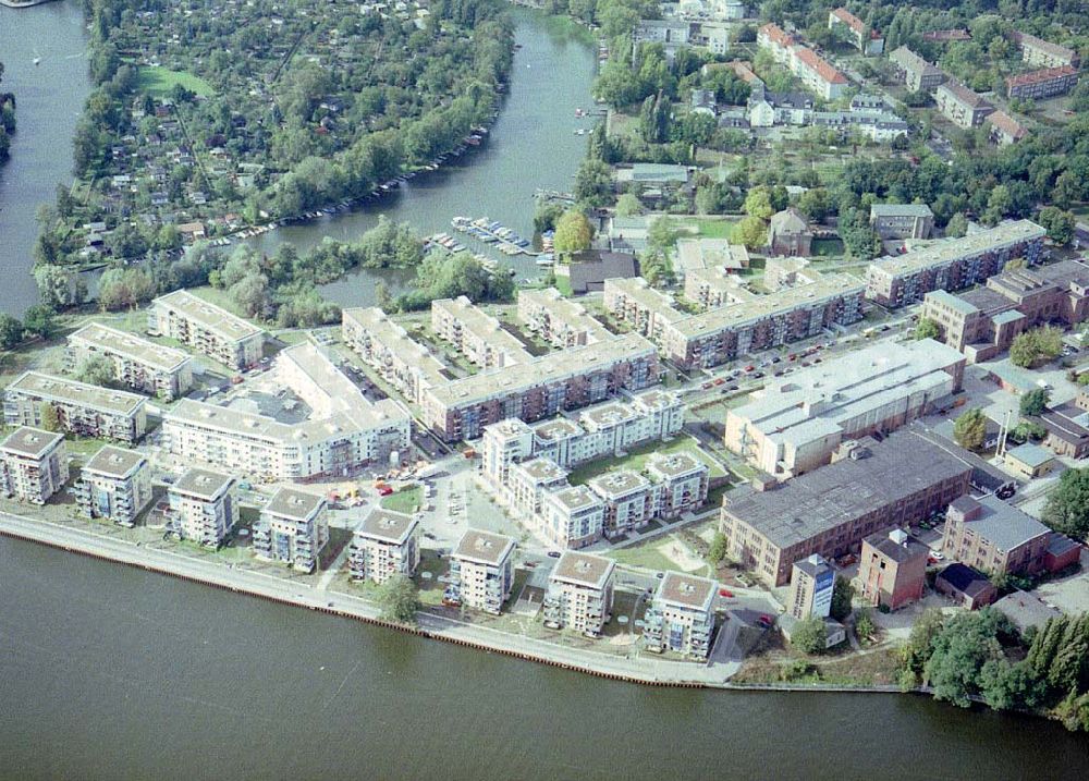 Aerial image Berlin - Köpenick - Neubauwohngebiet Der Krusenick an der Friedrichshagener Straße in Berlin - Köpenick.