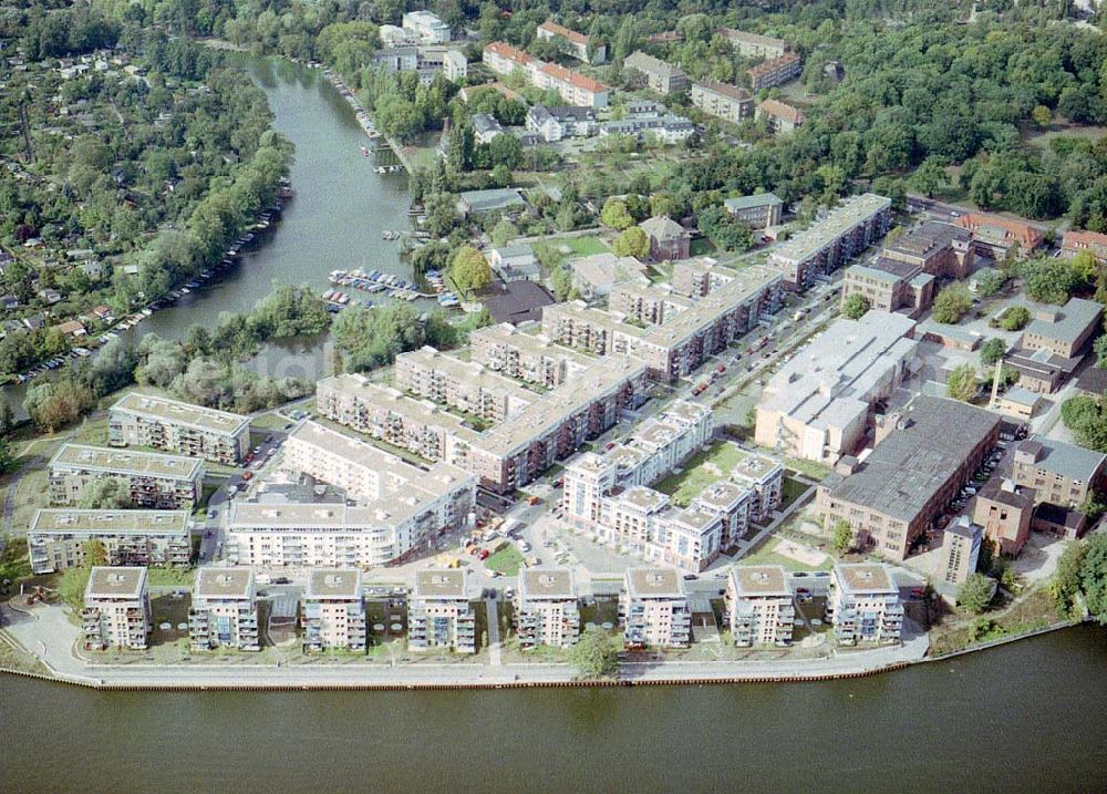 Aerial photograph Berlin - Köpenick - Neubauwohngebiet Der Krusenick an der Friedrichshagener Straße in Berlin - Köpenick.