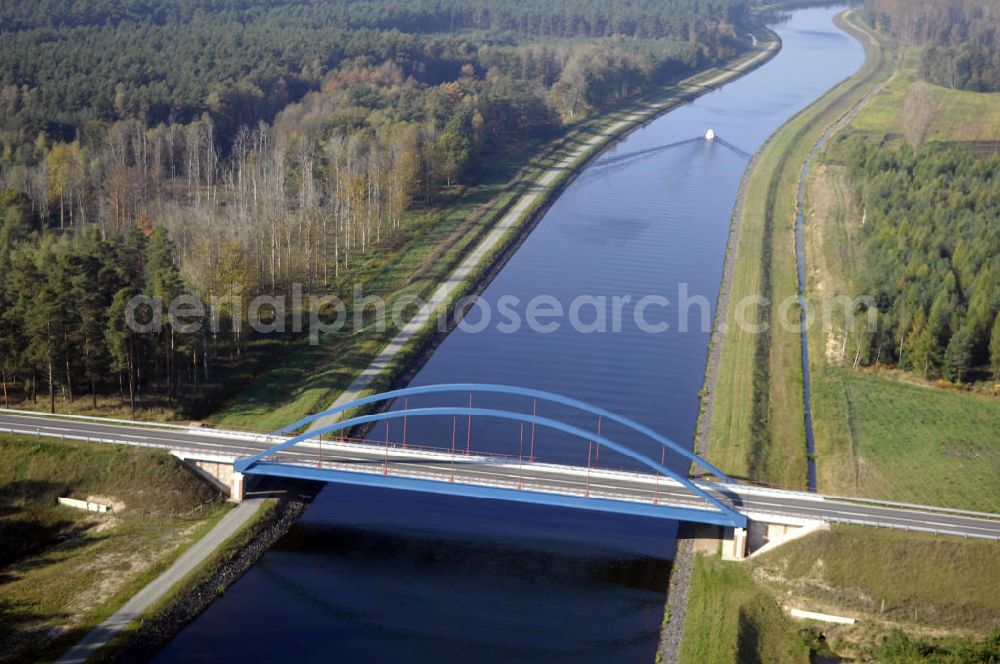 Aerial image Wusterwitz - Blick auf die neue Brücke über dem Elbe - Havel - Kanal im Zuge des Baus der L96. Die Ortsumgehung Wusterwitz umfasst eine 9 Km lange Strecke, die im Dezember 2007 fertiggestellt wurde. Im Zuge des Ausbaus wurde die Brücke über dem Elbe - Havel - Kanal erbaut.