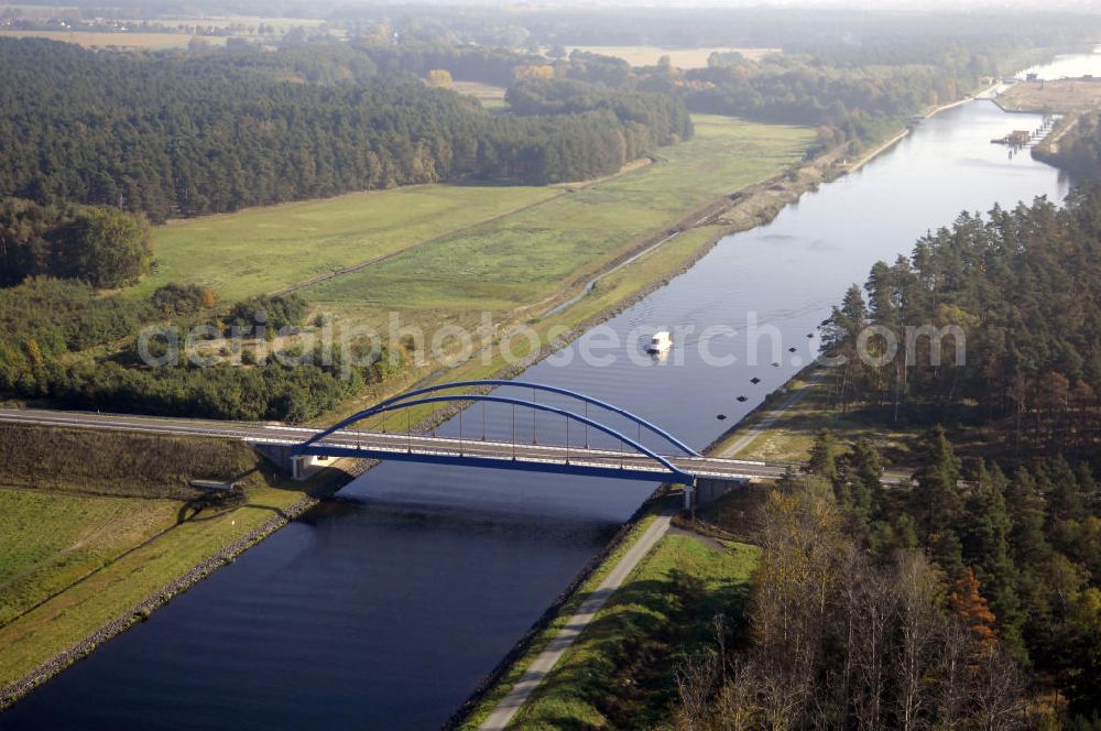 Aerial photograph Wusterwitz - Blick auf die neue Brücke über dem Elbe - Havel - Kanal im Zuge des Baus der L96. Die Ortsumgehung Wusterwitz umfasst eine 9 Km lange Strecke, die im Dezember 2007 fertiggestellt wurde. Im Zuge des Ausbaus wurde die Brücke über dem Elbe - Havel - Kanal erbaut.