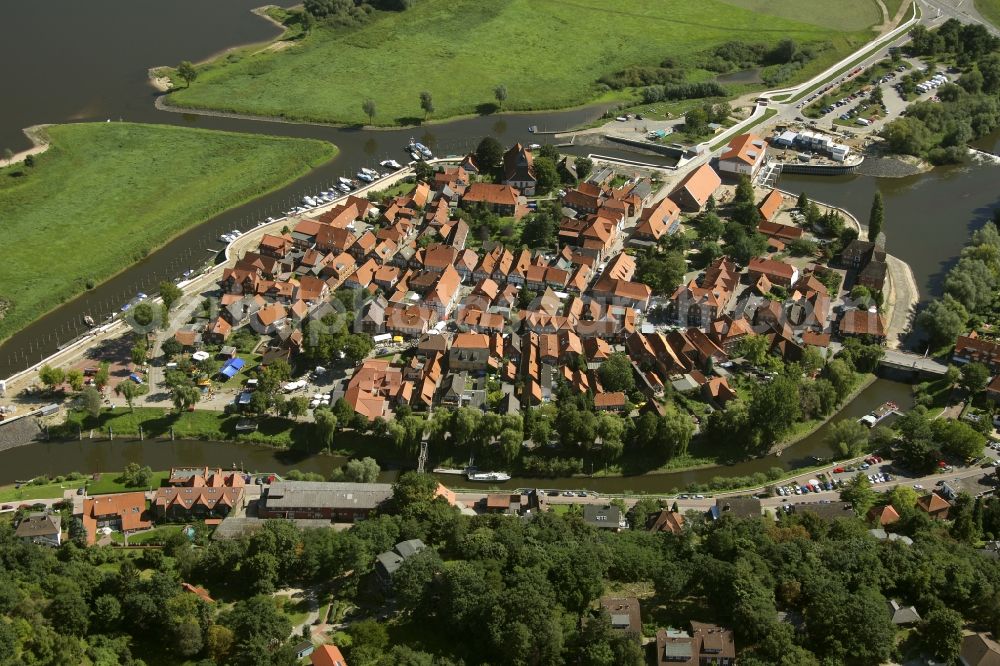 Aerial photograph Hitzacker - New flood defenses on the outskirts of Hitzacker on the banks of the Elbe in Lower Saxony