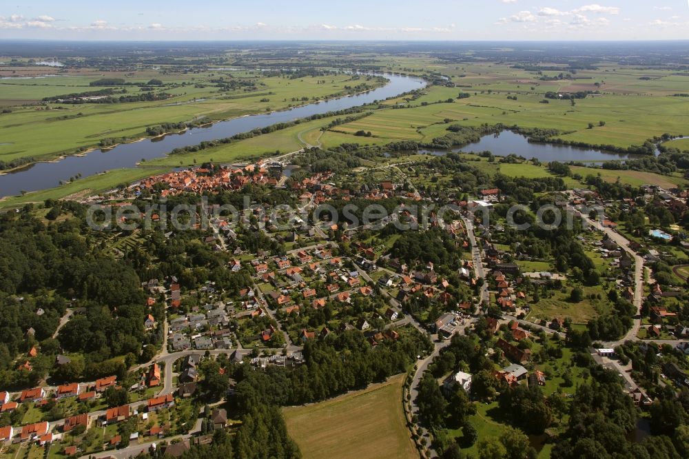 Hitzacker from above - New flood defenses on the outskirts of Hitzacker on the banks of the Elbe in Lower Saxony