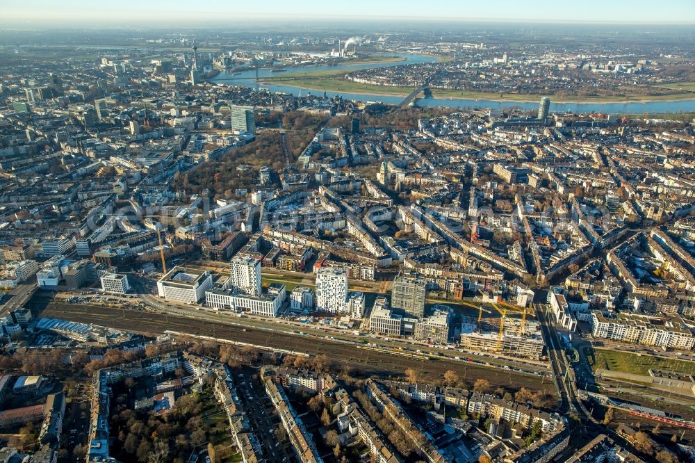 Düsseldorf from above - New City Quarters and Le Quartier Central in Duesseldorf in the state of North Rhine-Westphalia. The former railway and commercial area is being redeveloped and new residential buildings and parks are being created along Toulouser Allee