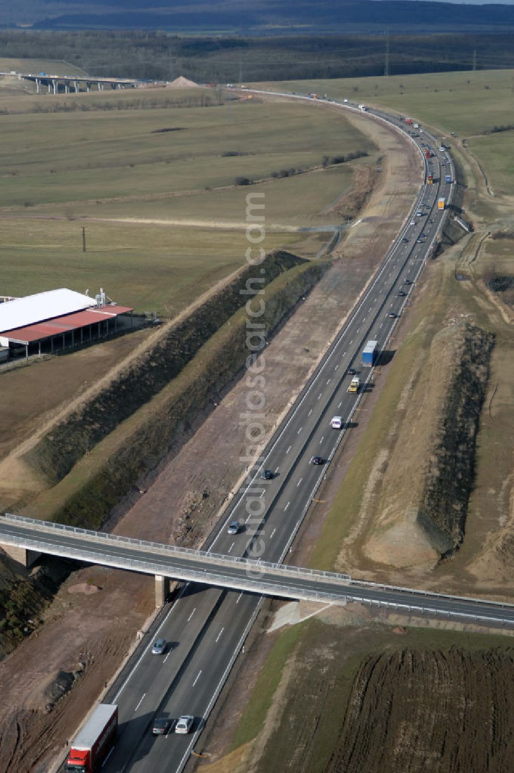 Hastrungsfeld from above - Blick auf den neuen E40 / A4 - Autobahnverlauf in Thüringen nach der teilweisen Verkehrsfreigabe. Durchgeführt werden die im Zuge dieses Projektes notwendigen Arbeiten unter an derem von EUROVIA Verkehrsbau Union sowie der Niederlassungen Abbruch und Erdbau, Betonstraßenbau, Ingenieurbau und TECO Schallschutz der EUROVIA Beton sowie der DEGES. View of the new A4 motorway course E40 / A4 in thuringia.