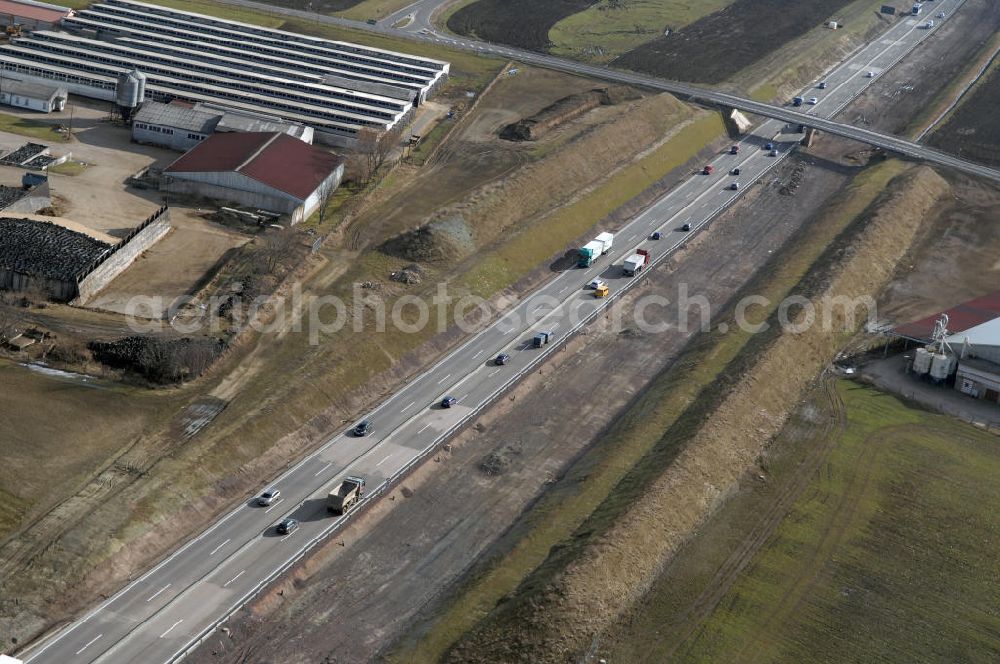 Hastrungsfeld from above - Blick auf den neuen E40 / A4 - Autobahnverlauf in Thüringen nach der teilweisen Verkehrsfreigabe. Durchgeführt werden die im Zuge dieses Projektes notwendigen Arbeiten unter an derem von EUROVIA Verkehrsbau Union sowie der Niederlassungen Abbruch und Erdbau, Betonstraßenbau, Ingenieurbau und TECO Schallschutz der EUROVIA Beton sowie der DEGES. View of the new A4 motorway course E40 / A4 in thuringia.