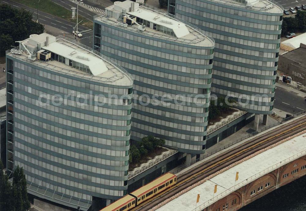 Aerial photograph Berlin - Neuer S-Bahnzug der Baureihe 481 (DWA-AG) im Berliner Stadtzentrum 18.09.1997