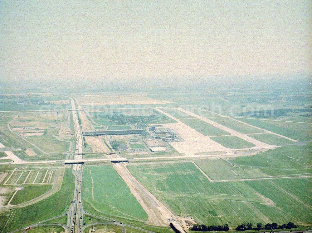 Leipzig - Schkeuditz from the bird's eye view: Neuer Flughafen Leipzig - Schkeuditz