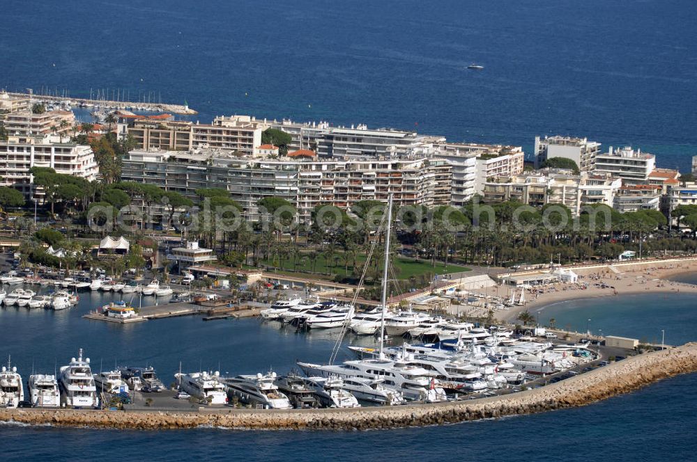 Aerial photograph Cannes - Blick auf den Neuen Hafen Port Pierre Canto von Cannes in Palm Beach. Kontakt Hafen: Port Pierre Canto, Boulevard de la Croisette, 06400 Cannes, Tel. +33(0)492 188484, Fax +33(0)493 946618; Kontakt Touristinfo: Office du Tourisme, BP 272, 06403 Cannes Cedex, Tel. +33(0)492 99842 2, Fax +33(0)492 99842 3, Email: tourisme@semec.com