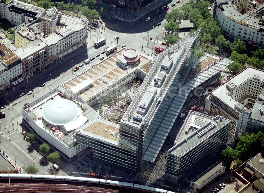 Berlin - Charlottenburg from above - Neuerbautes Kranzlereck am Berliner Kurfürstendamm in Berlin - Charlottenburg.